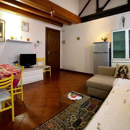 Holiday Treviso Suite Lombardi Extérieur photo